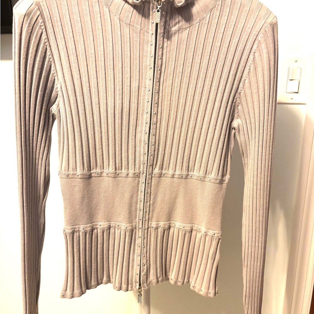 Fontana Gray Ribbed Knit Sweater - Picture 2 of 8